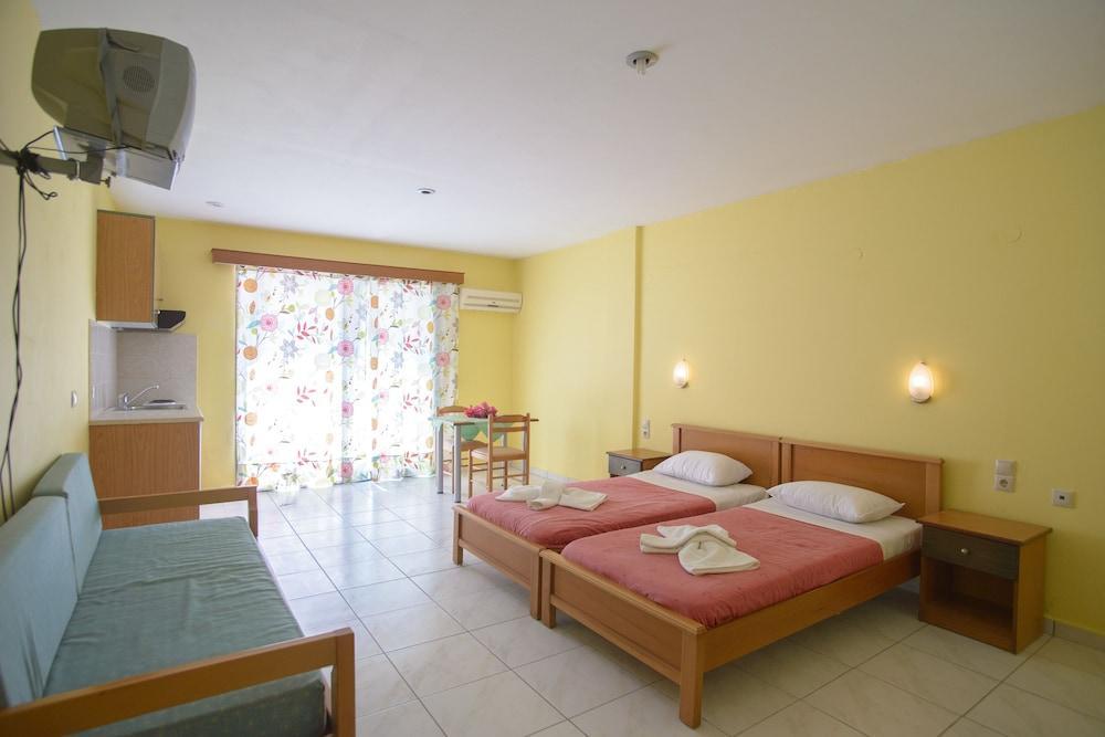 Polyxeni Aparthotel Σιδάρι Εξωτερικό φωτογραφία
